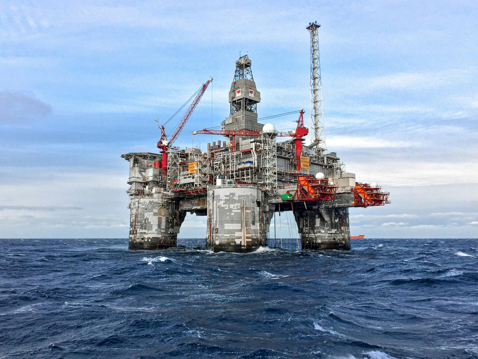 deep offshore technology